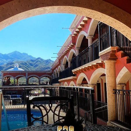 Hotel Real De Los Álamos Buitenkant foto