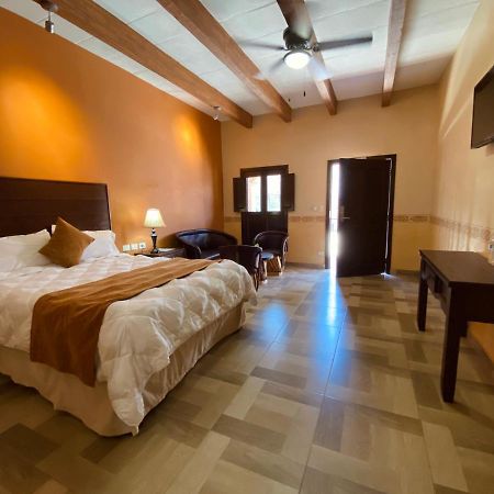 Hotel Real De Los Álamos Buitenkant foto