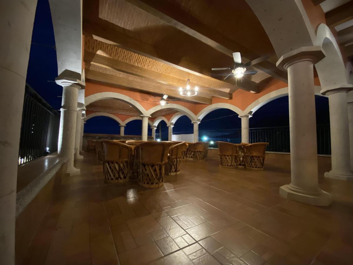 Hotel Real De Los Álamos Buitenkant foto