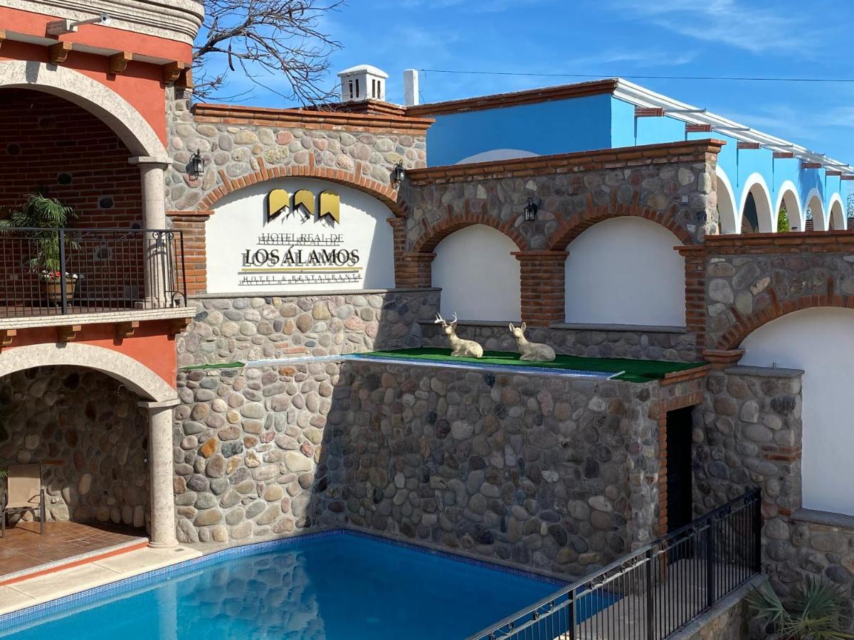 Hotel Real De Los Álamos Buitenkant foto