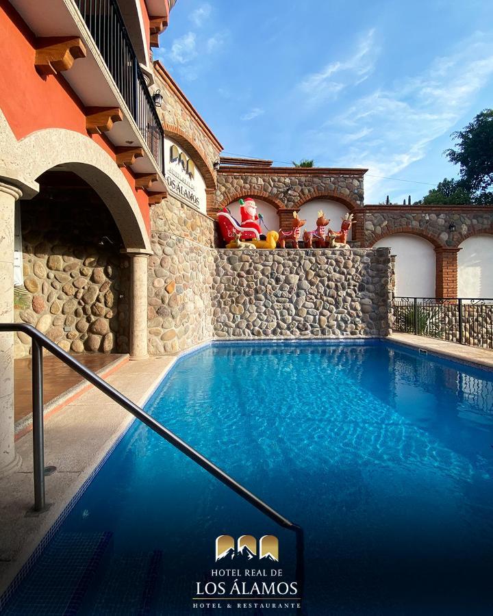 Hotel Real De Los Álamos Buitenkant foto